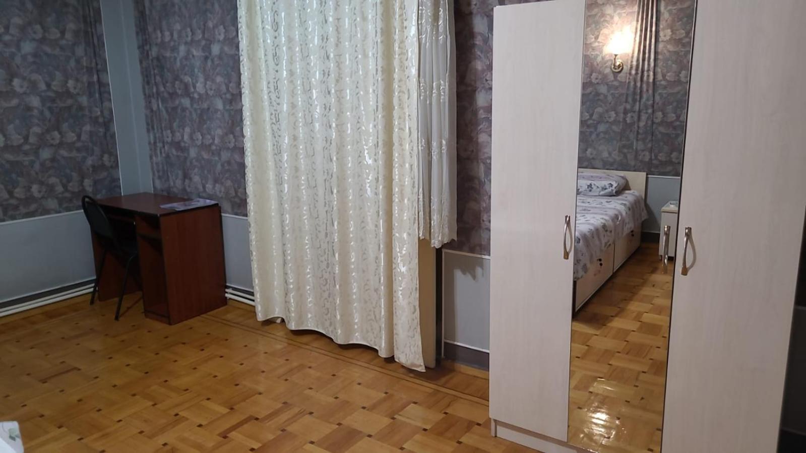 Хостел Classic Ереван Экстерьер фото